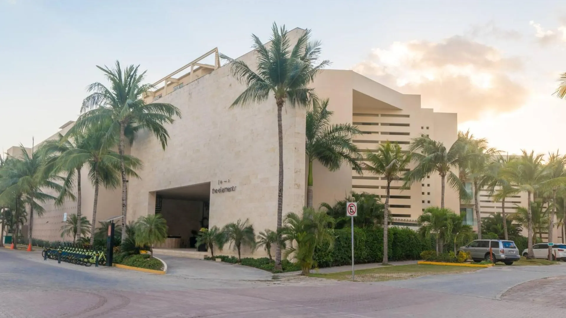 Ocean View Condo - 2 Bedrooms - At The Elements Condos - Castillo De Arena Playa del Carmen 0*,  México