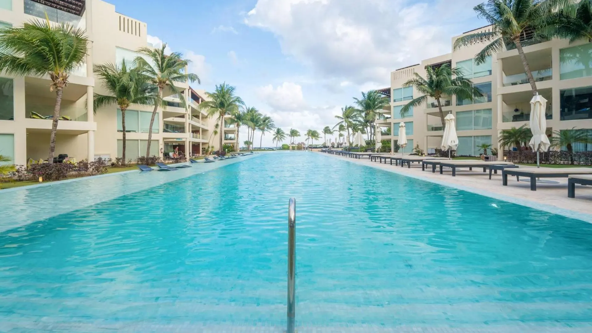 Ocean View Condo - 2 Bedrooms - At The Elements Condos - Castillo De Arena Playa del Carmen México