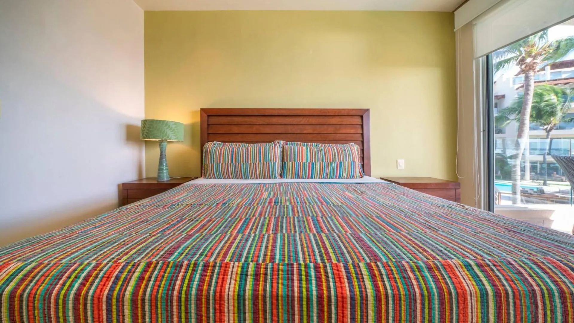 Ocean View Condo - 2 Bedrooms - At The Elements Condos - Castillo De Arena Playa del Carmen México