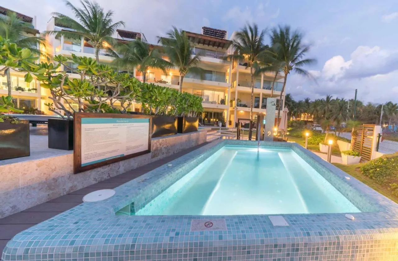 Ocean View Condo - 2 Bedrooms - At The Elements Condos - Castillo De Arena Playa del Carmen Nyaraló